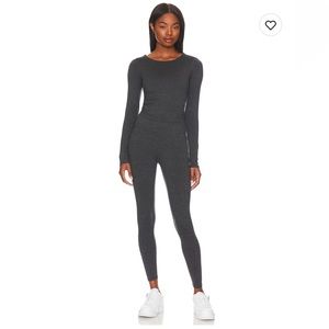 Varley Always Warm Set (XS Legging/S Top)